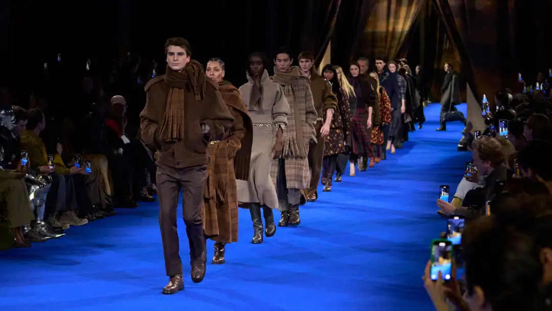 Daniel Lee's Burberry Finale, British Fashion Reignites Trend