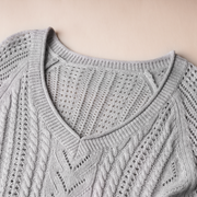 Women'S V-Neck Long Sleeved Top