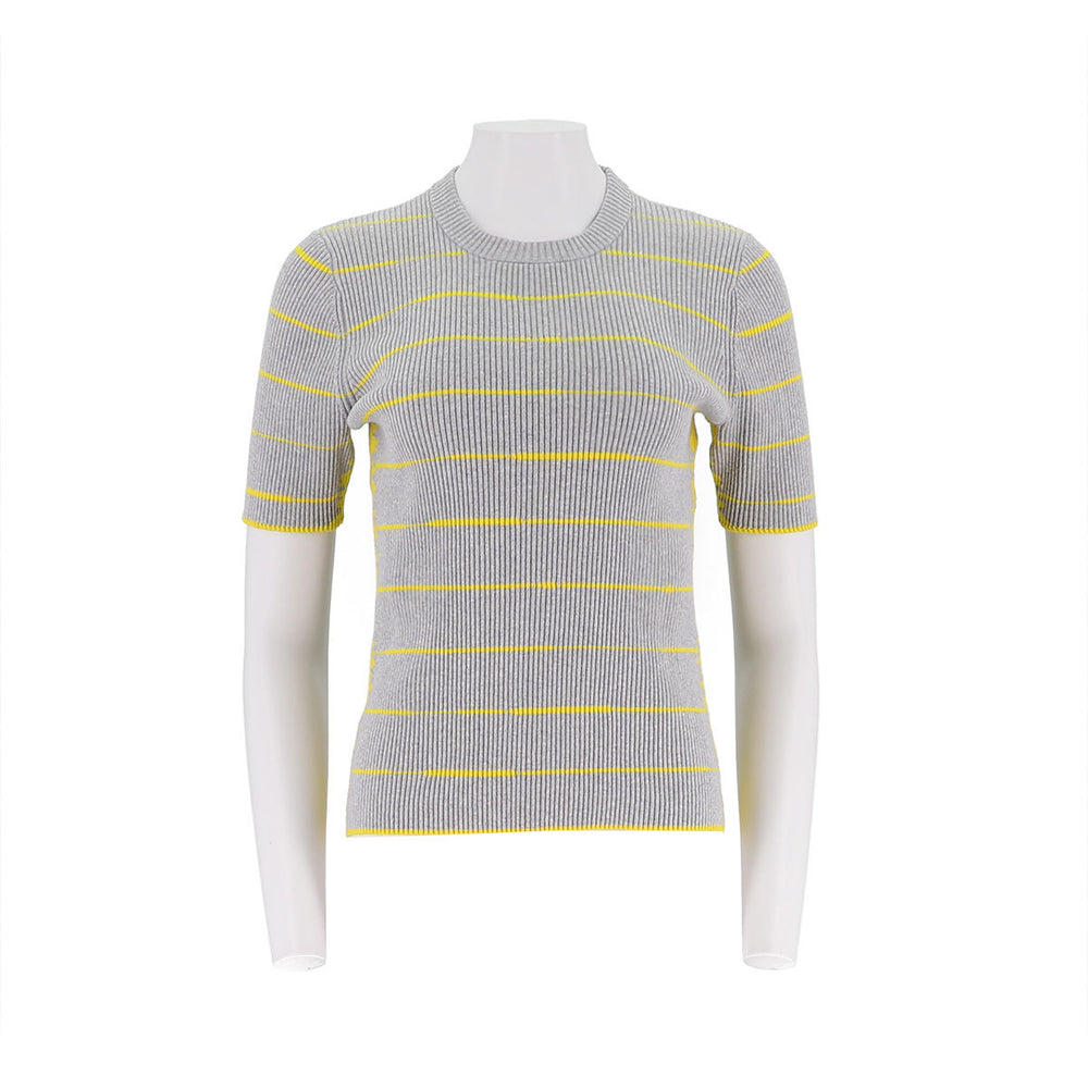 Round Neck Slim Fit Short Sleeved Pullover