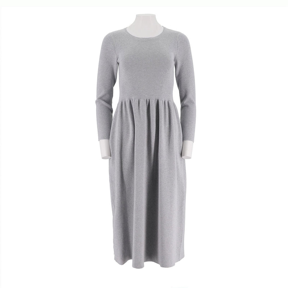 Round Neck Slim Fit Pleated Dress